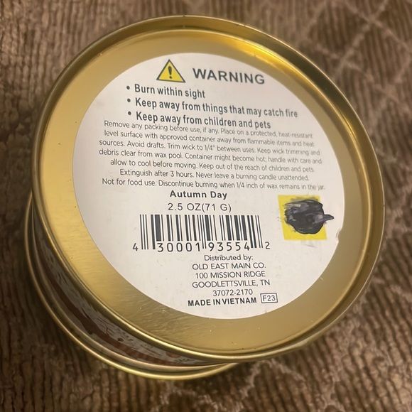 Perfect Harvest Autumn Day Scented Candle - Picture 3 of 4